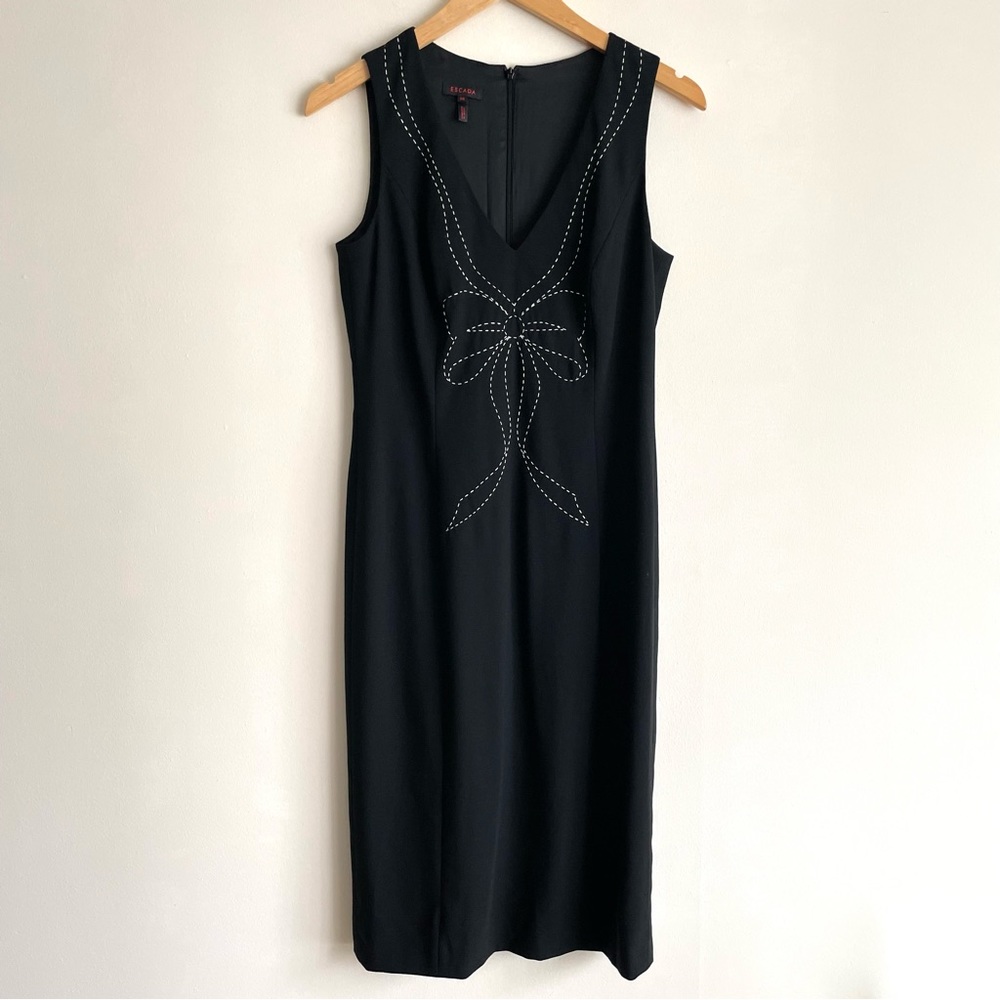Escada Wool Bow Contrast Stitch Embroidered V-Neck Sheath Dress - Picture 2 of 11